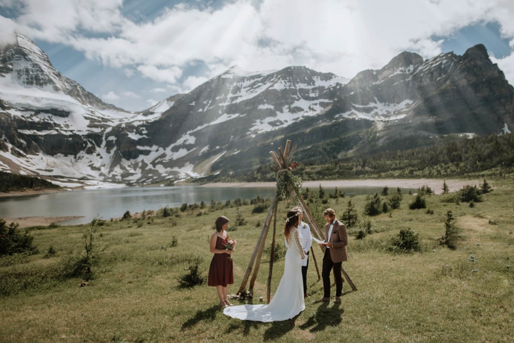 20 ярких снимков с конкурса свадебных фотографий, на которые попал праздник докоронавирусных времён 69