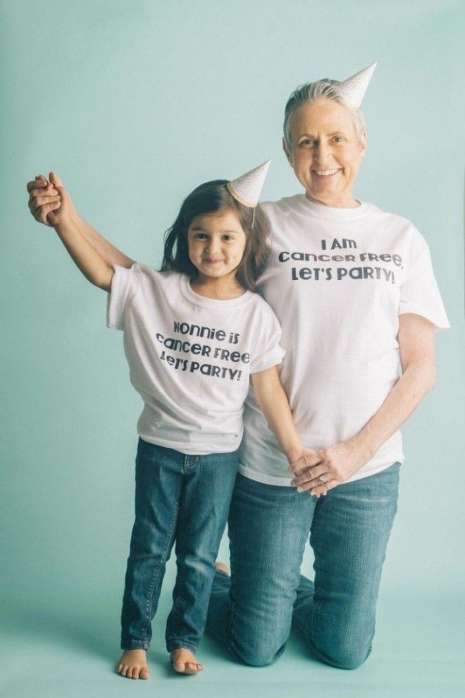 Девочка помогает своей бабушке побороть рак весьма необычным способом