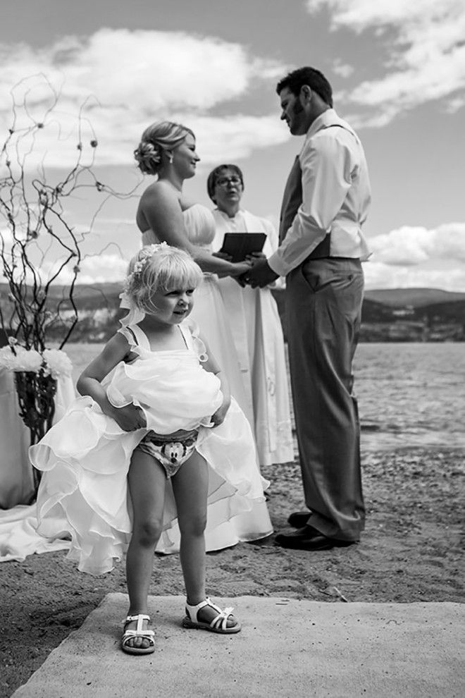 12 огненных фото детей, которых задолбали свадьбы 39