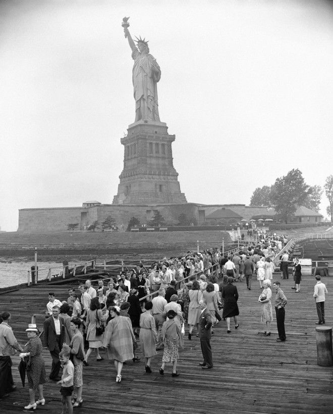 Что повидала статуя Свободы за 131 год своего существования 82