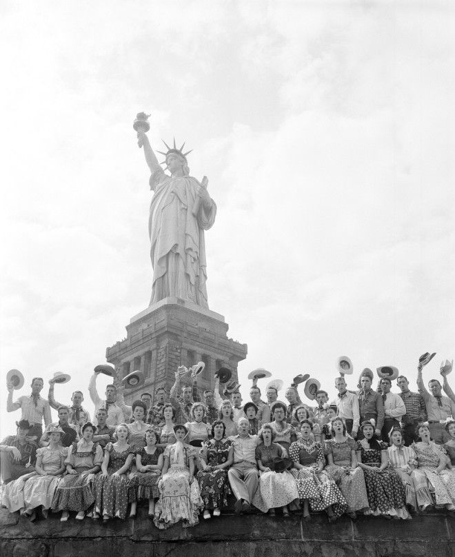 Что повидала статуя Свободы за 131 год своего существования 75