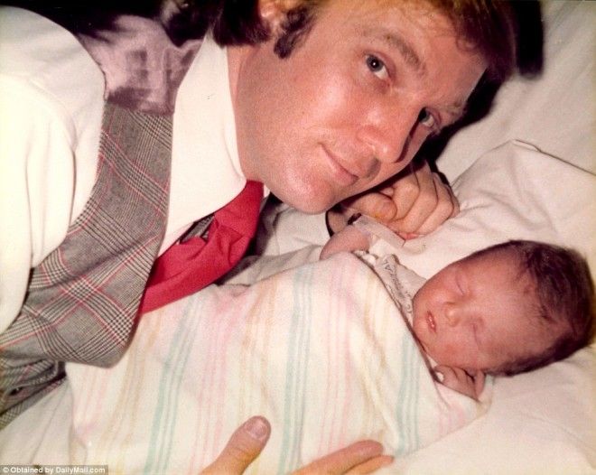 Уютный и домашний Дональд Трамп на снимках из всплывшего семейного архива 47