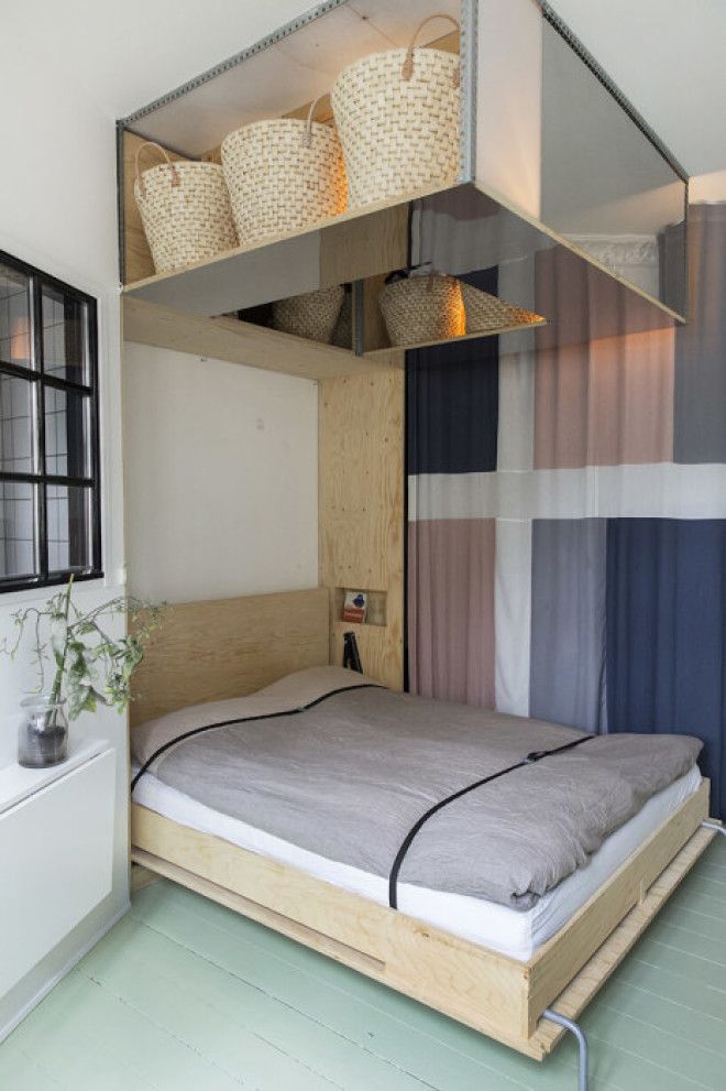 Потайное место под потолком поможет сэкономить пространство в спальной комнате