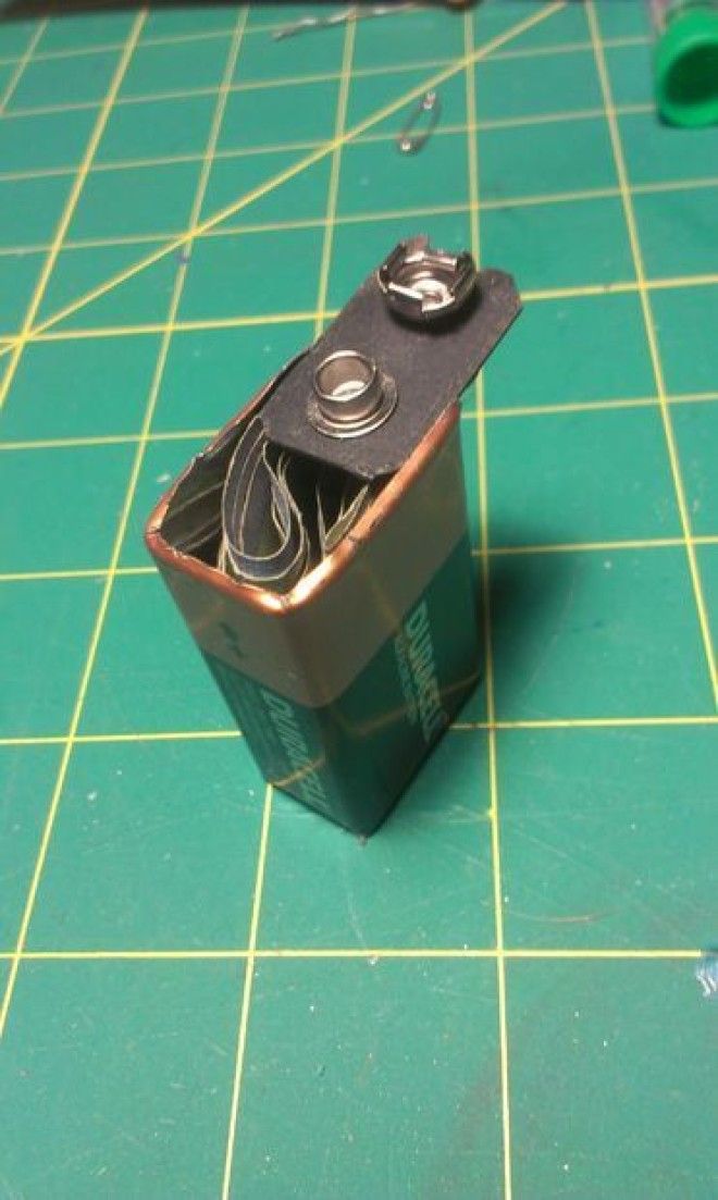 Старые батарейки Duracell можно использовать для хранения небольшой суммы денег 