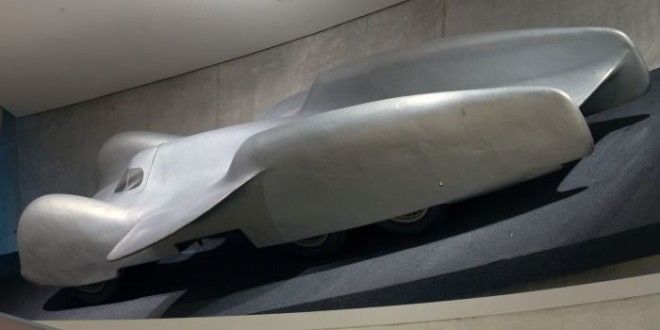 Супербыстрый немецкий автомобиль MercedesBenz T80 сейчас хранится в музее завода Фото ruwikipediaorg