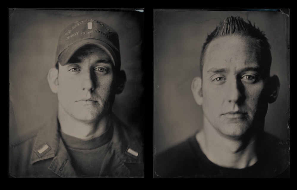 «Война и мир»: 15 портретов от фотографа из США, показывающих разницу между человеком на войне и на гражданке 48