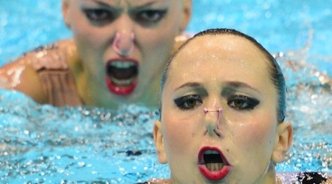 15 фото, которые докажут, что синхронное плавание — самый безумный спорт 42