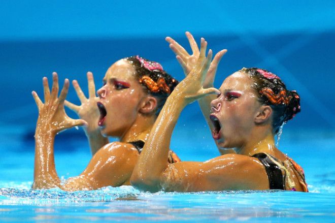 15 фото, которые докажут, что синхронное плавание — самый безумный спорт 31