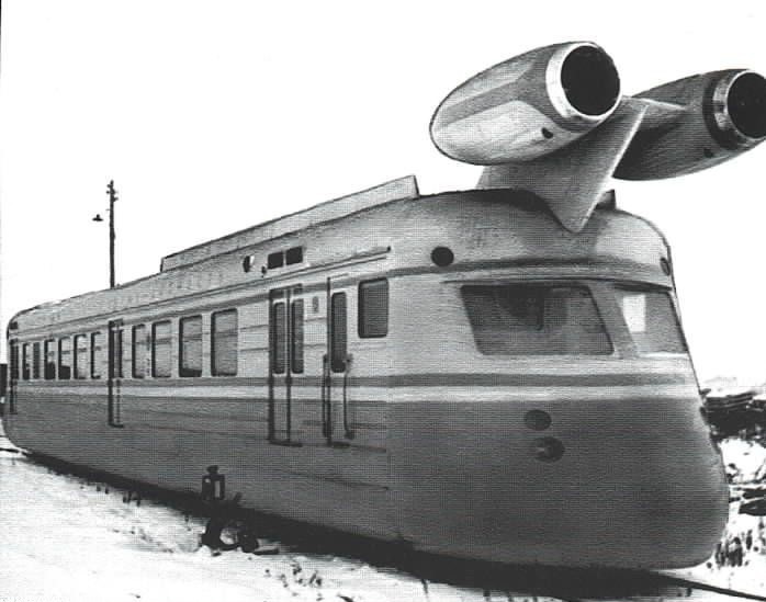 Куда делись реактивные поезда с двигателем от самолета, которые тестировали в СССР и с какой скоростью они ехали? 17