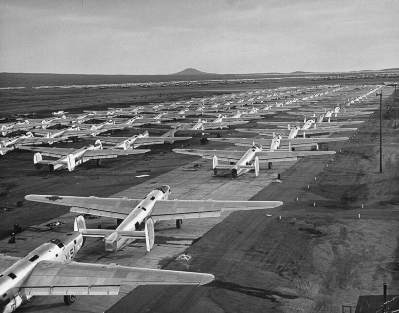 14 фотографий целой «армии» списанной военной техники, оставшейся после Второй мировой войны 54