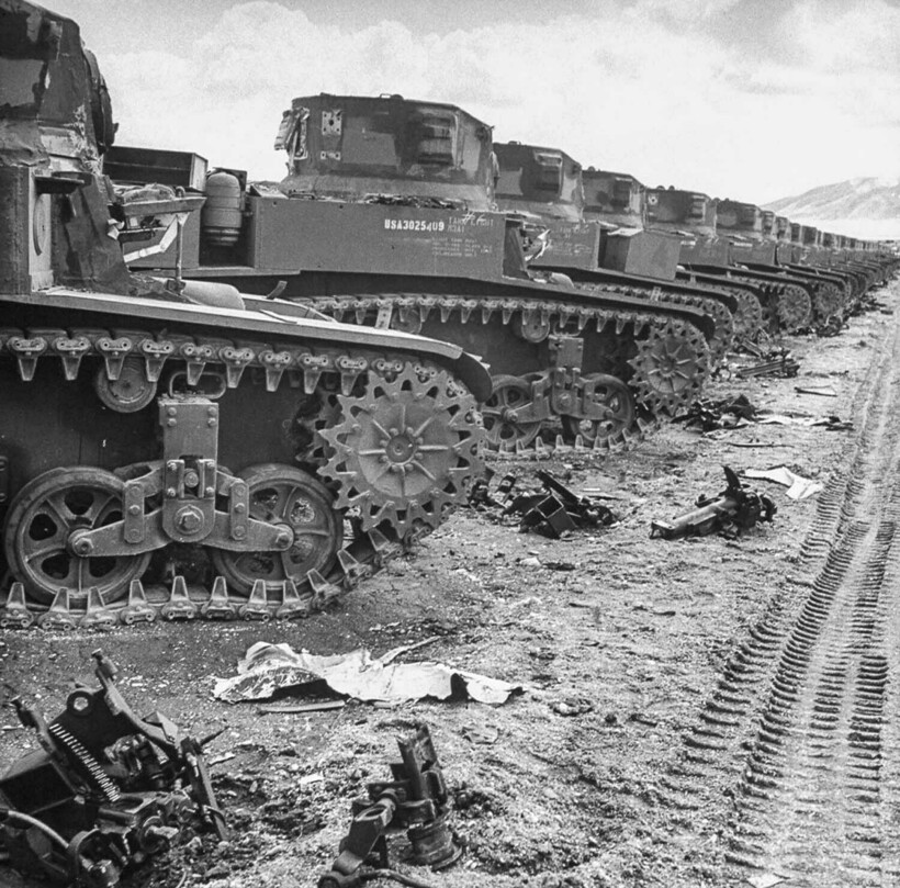 14 фотографий целой «армии» списанной военной техники, оставшейся после Второй мировой войны 44