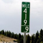 Почему в штате Колорадо дорожный столб миля 420 заменили на миля 419,99?