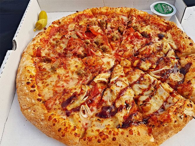 Бесплатная пицца и шоколад: любители халявы поделились в сети лайфхаками 30