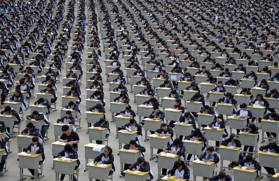 16 фотографий, которые показывают, как миллиардное население Китая умудряется жить в тесноте, но не в обиде 46