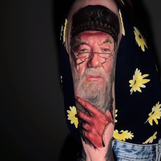 Польский тату-мастер работает в стиле портретного реализма. И его работы сложно отличить от фото 60