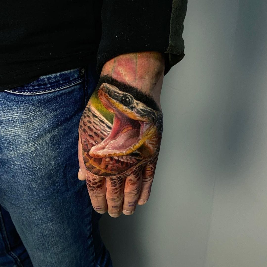 Польский тату-мастер работает в стиле портретного реализма. И его работы сложно отличить от фото 48