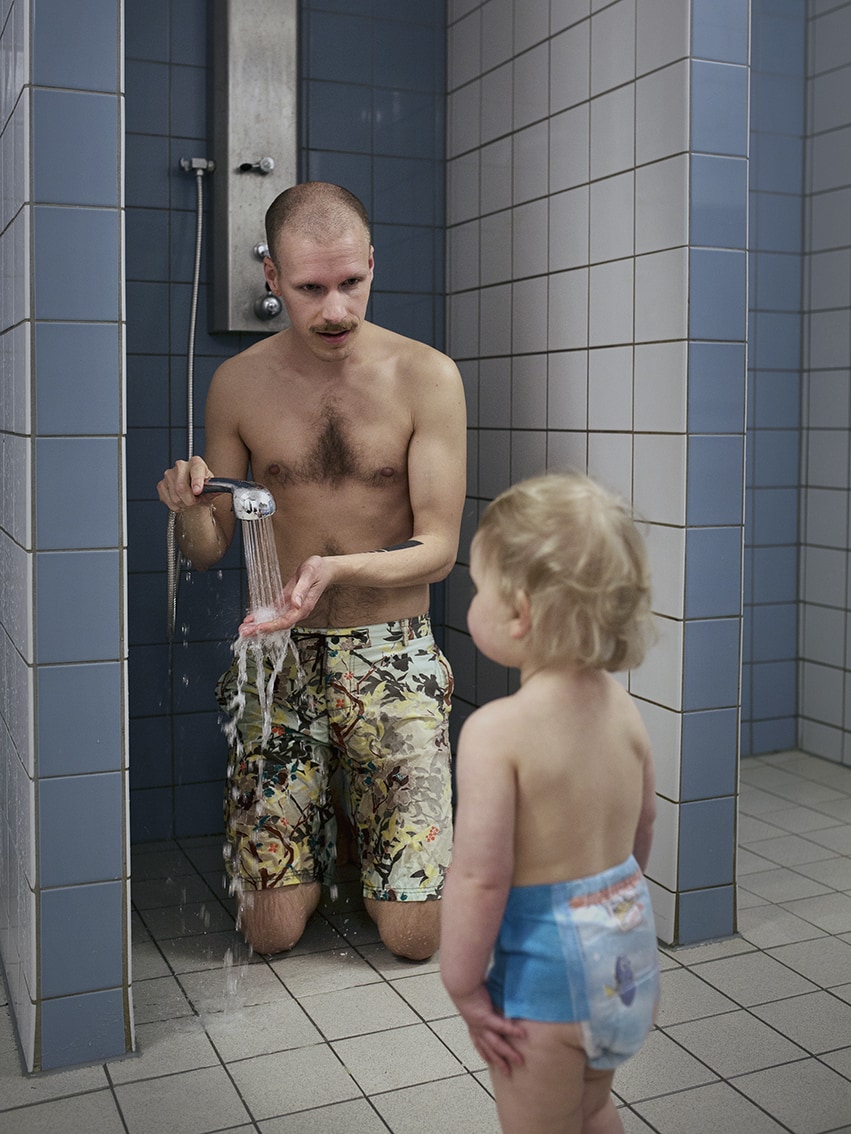 Не только мама: шведский фотограф показал отцов, выбравших сложный путь декрета 57