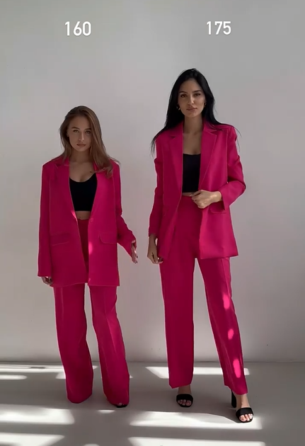 Девушки примеряют одинаковую одежду, показывая, как одни и те же модели выглядят на высоких и низких людях 62