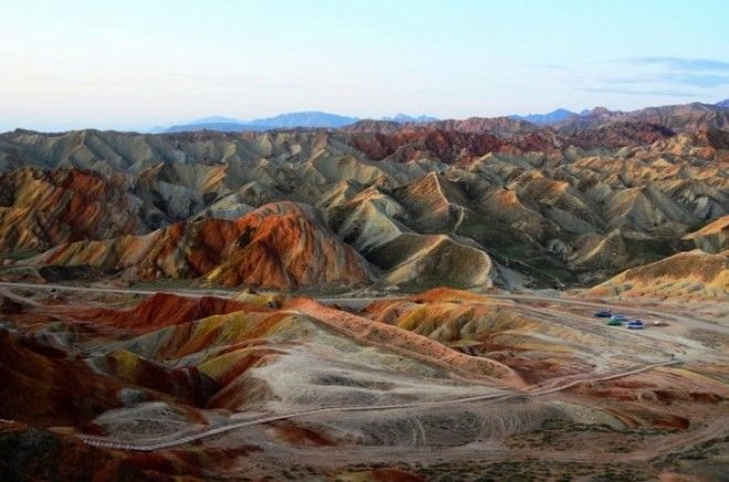 Самое привлекательное место: цветные скалы в Китае 42