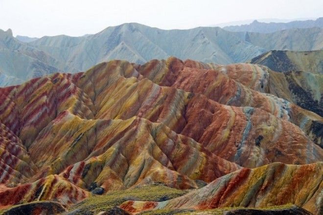 Самое привлекательное место: цветные скалы в Китае 37