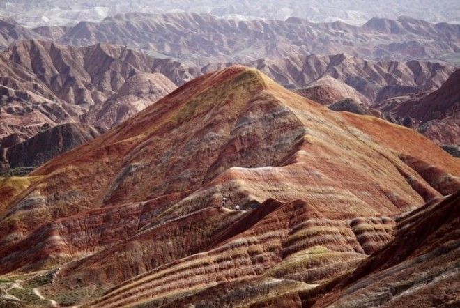 Самое привлекательное место: цветные скалы в Китае 42