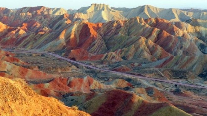 Самое привлекательное место: цветные скалы в Китае 41