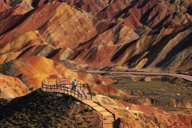 Самое привлекательное место: цветные скалы в Китае 44
