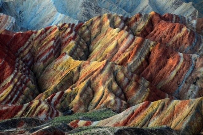 Самое привлекательное место: цветные скалы в Китае 37