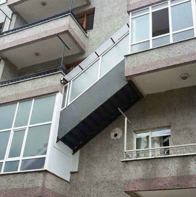 17 шедевральных балконов, которые можно увидеть только на просторах России 36