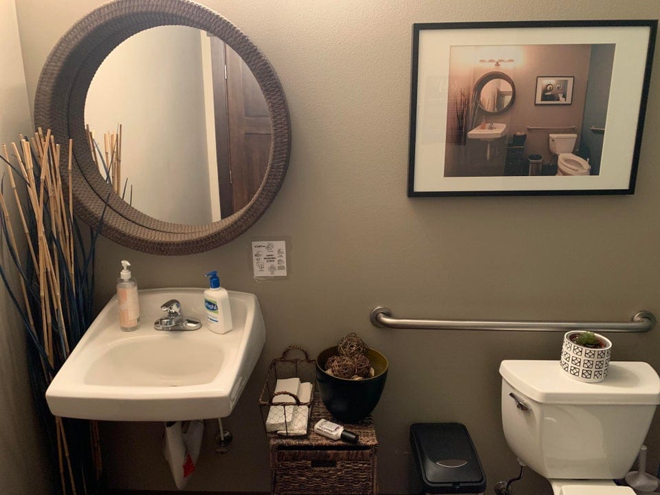 15 фото, которые показывают, что ванная — это ещё одно отличное пространство для дизайнерского креатива 49