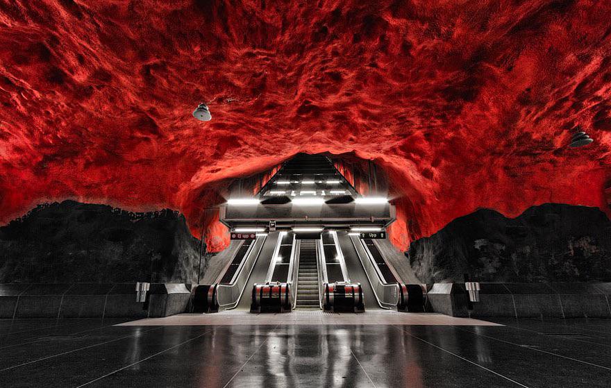 16 безумно красивых станций метро, дизайн которых — отдельная достопримечательность города 59