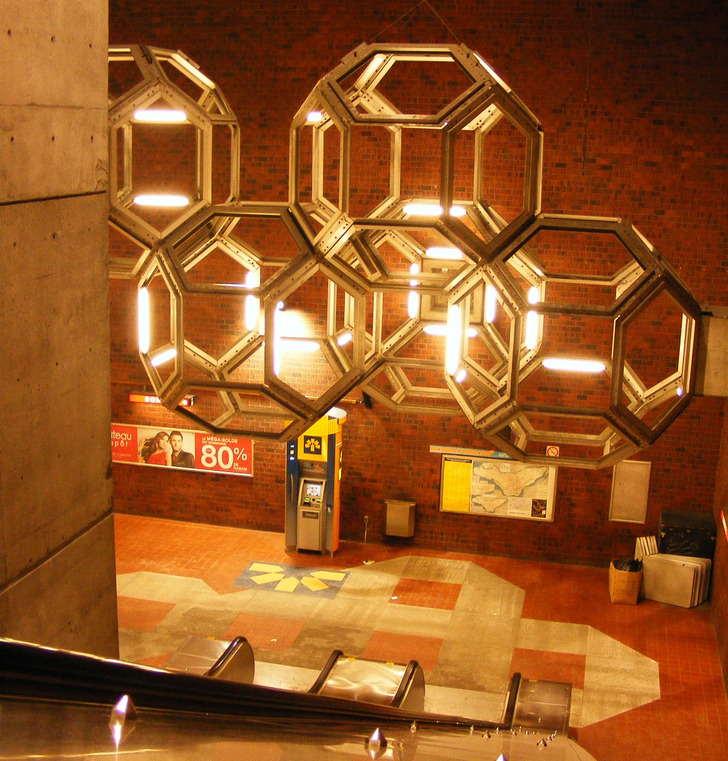 16 безумно красивых станций метро, дизайн которых — отдельная достопримечательность города 62
