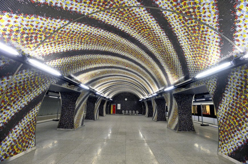 16 безумно красивых станций метро, дизайн которых — отдельная достопримечательность города 65