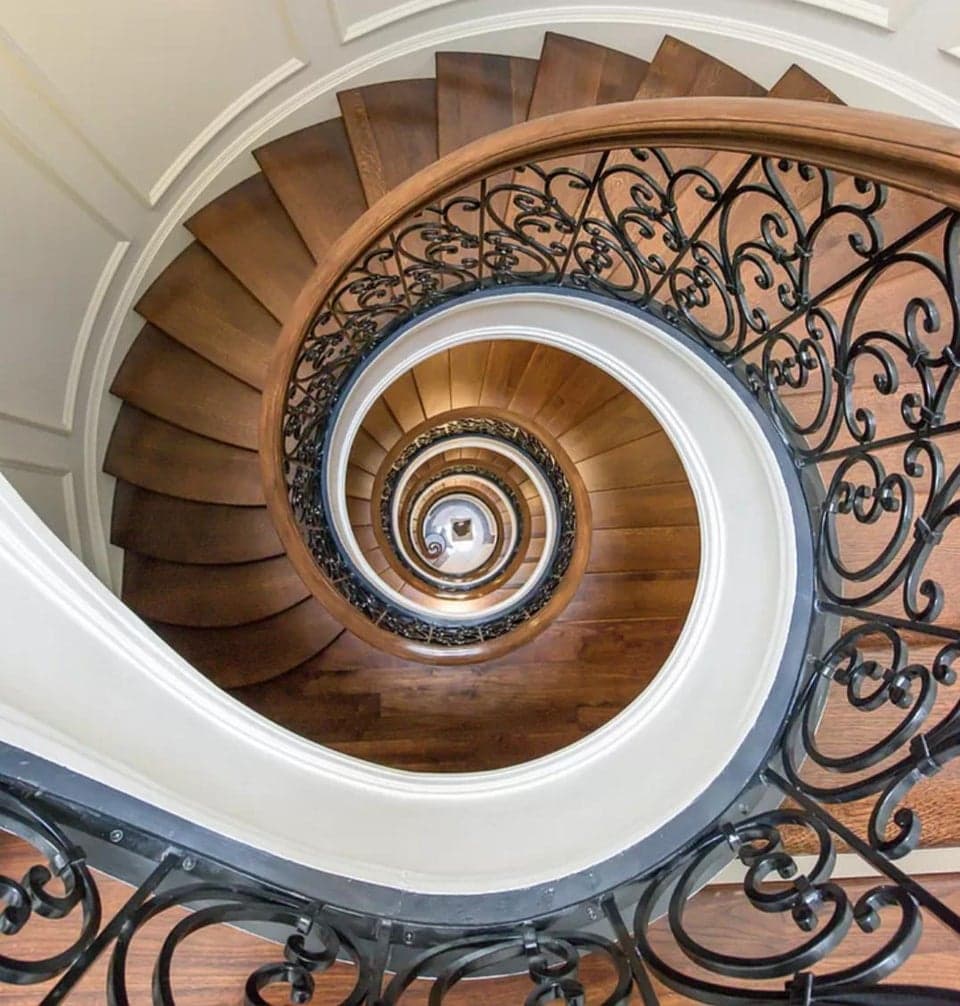 16 фотографий потрясающих винтовых лестниц, чья красота может вскружить голову кому угодно 63