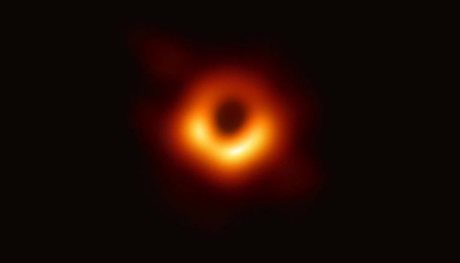 Первое фото черной дыры: ученые представили доказательства ее существования 7