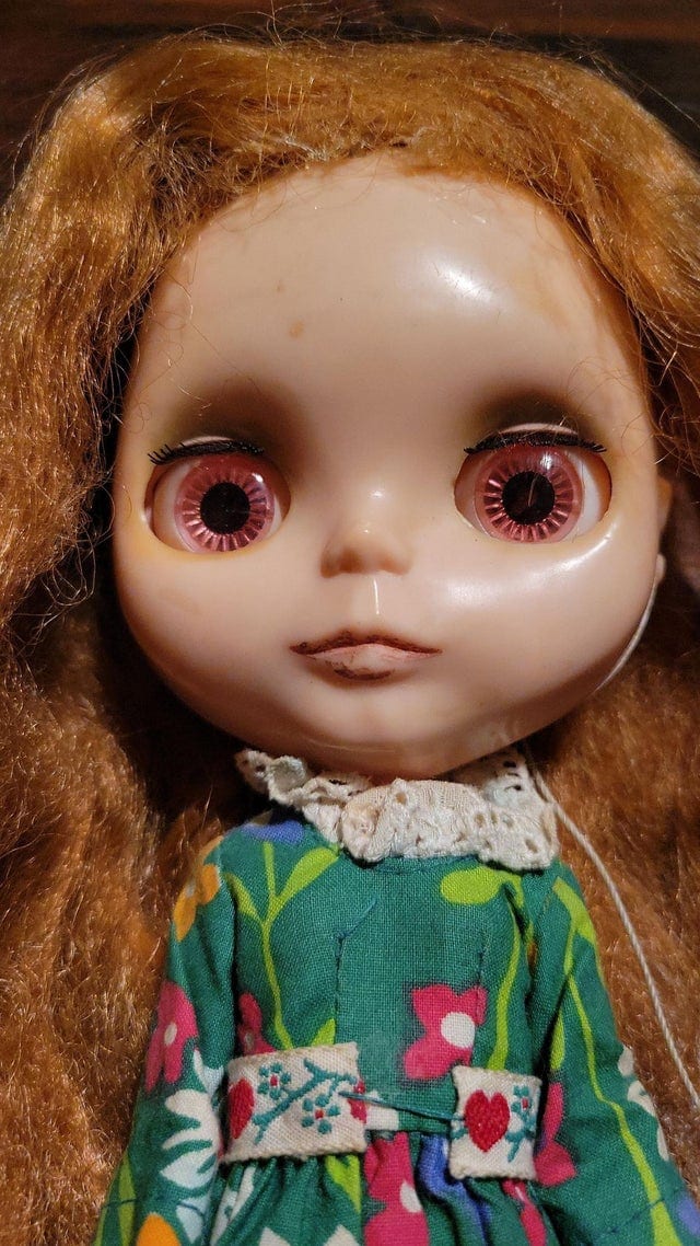 15 случаев, когда люди находили пугающих кукол, внешний вид которых может кого угодно свалить наповал 53