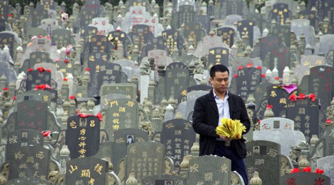 6 грустных фактов о похоронах в Китае: место за миллион и аренда могил 19