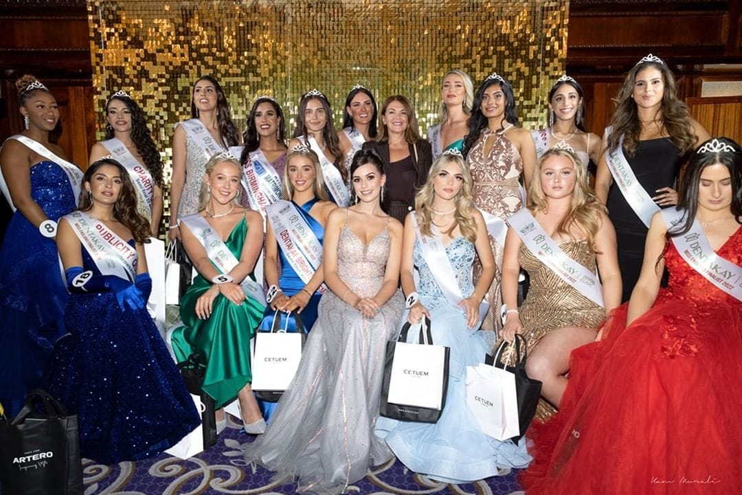 Впервые за всю историю конкурса «Мисс Англия» участница отказалась от макияжа, но всё равно прошла в финал 31