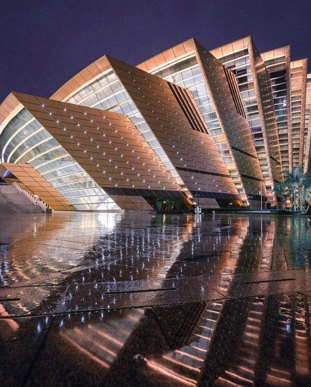 18 удивительных архитектурных сооружений, над чьим дизайном словно поработали инопланетяне 70