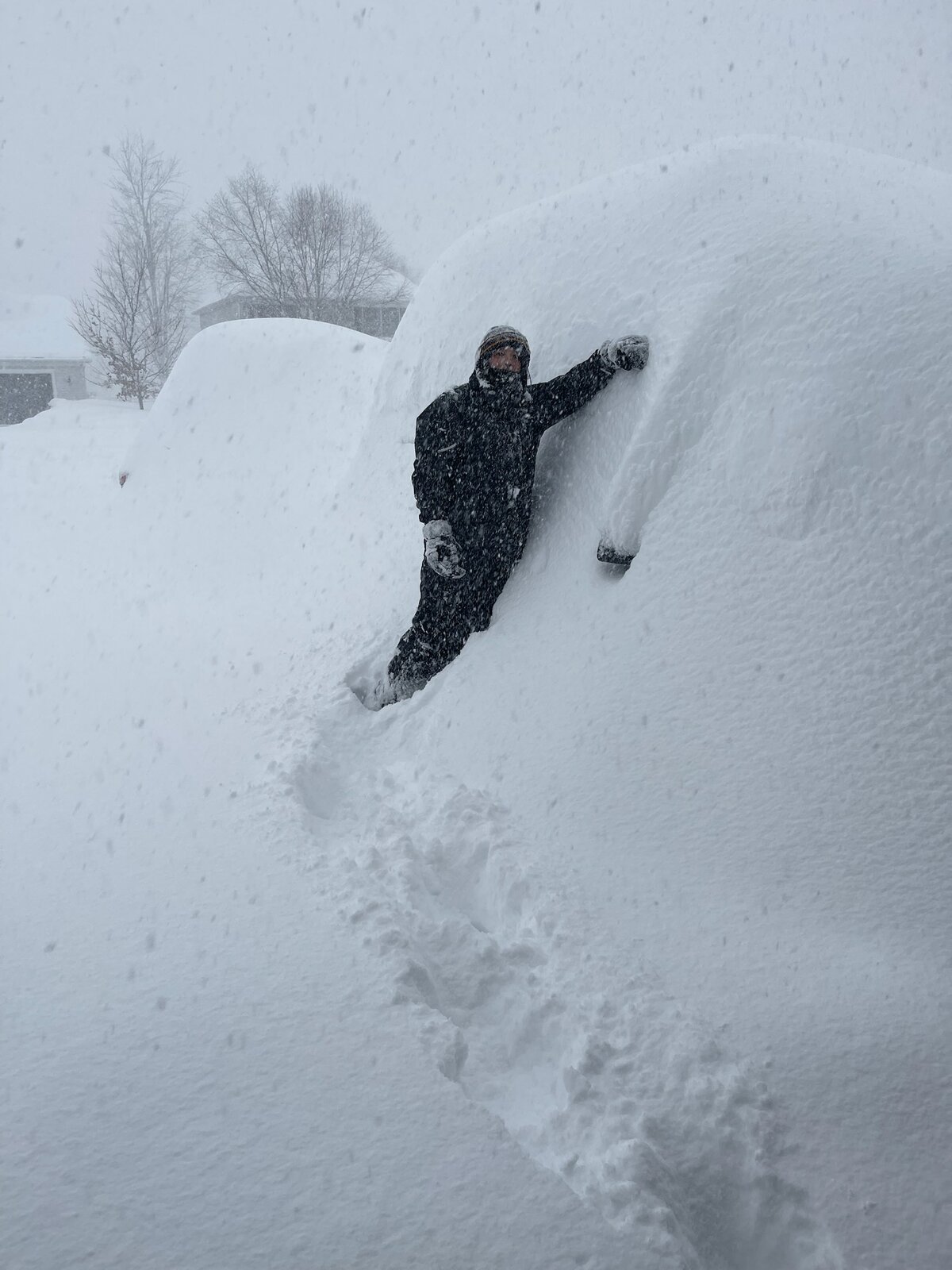 Нью-Йорк завалило рекордным количеством снега, и люди веселятся, делая уникальные зимние снимки 55