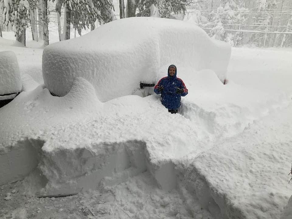 Нью-Йорк завалило рекордным количеством снега, и люди веселятся, делая уникальные зимние снимки 60