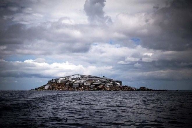 Самый густонаселенный остров в мире: Мгинго 25