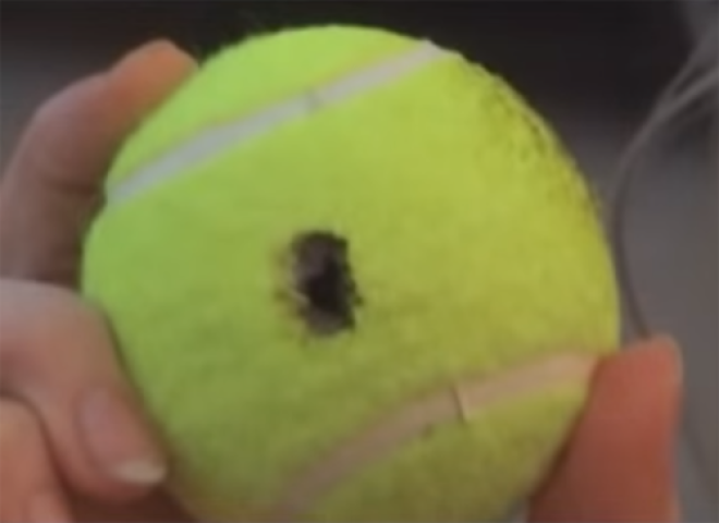 Как открыть автомобиль теннисным мячиком 14