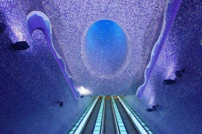 Топ 10 самых красивых станций метро в мире 48