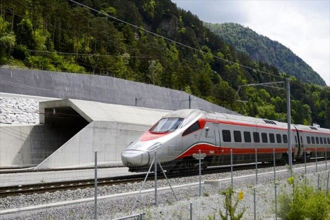 В Швейцарии открылся самый длинный в мире тоннель 13