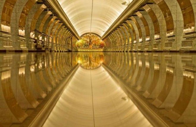 Топ 10 самых красивых станций метро в мире 51