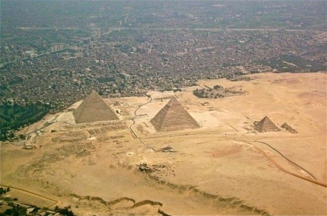 Что находится за Египетскими пирамидами? 43