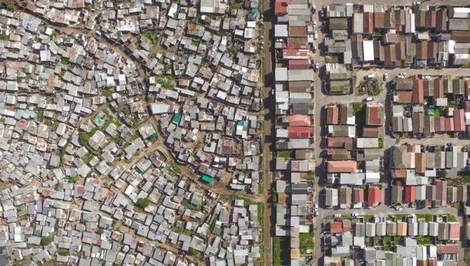 Снимки, демонстрирующие разрыв между богатыми и бедными в ЮАР 27