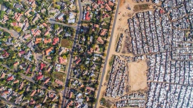 Снимки, демонстрирующие разрыв между богатыми и бедными в ЮАР 22