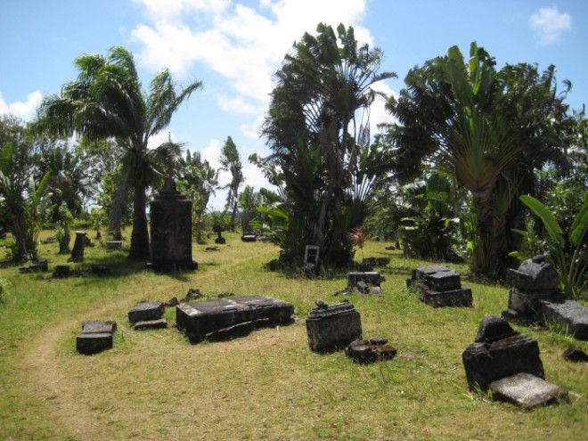 Кладбище острова СентМари стало местом упокоения для тысяч пиратов Фото thevintagenewscom